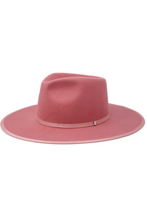 
                  
                    Billie Hat ((blush))
                  
                