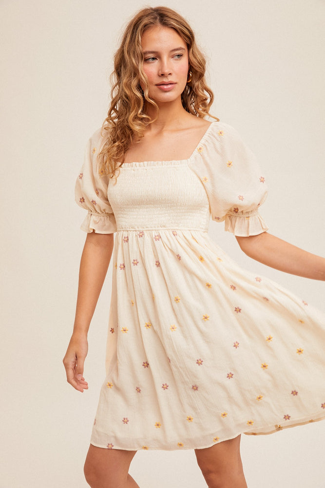 
                  
                    Daisy Dress ((cream))
                  
                