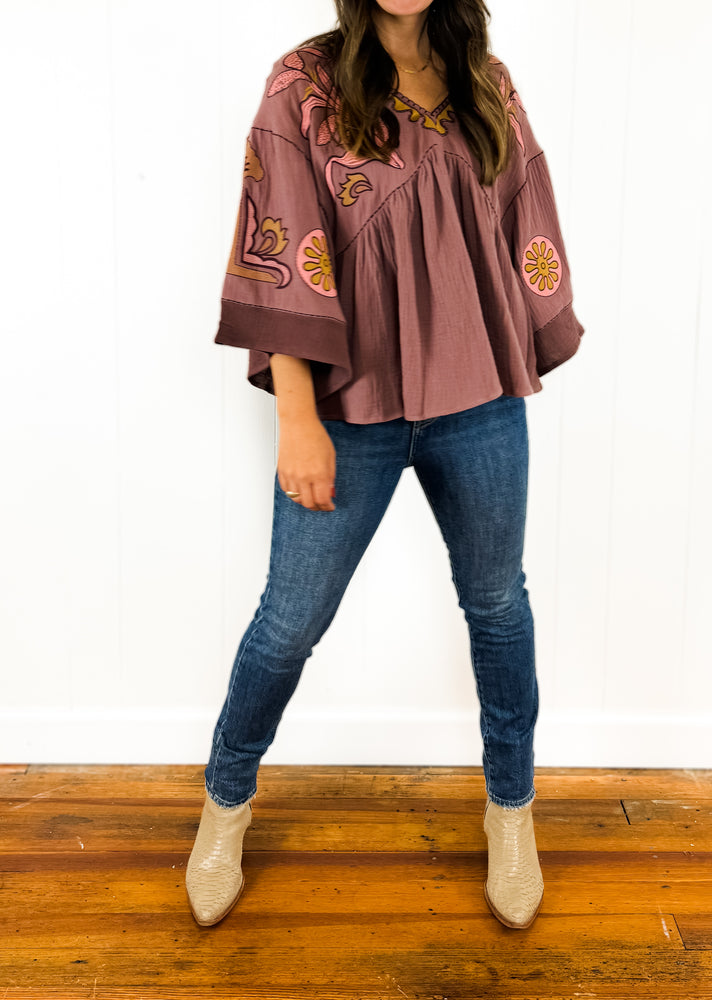 
                  
                    Sunbeam Blouse ((mauve))
                  
                