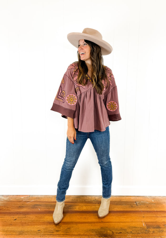 
                  
                    Sunbeam Blouse ((mauve))
                  
                