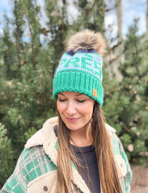 
                  
                    Aprés Pom Beanie
                  
                