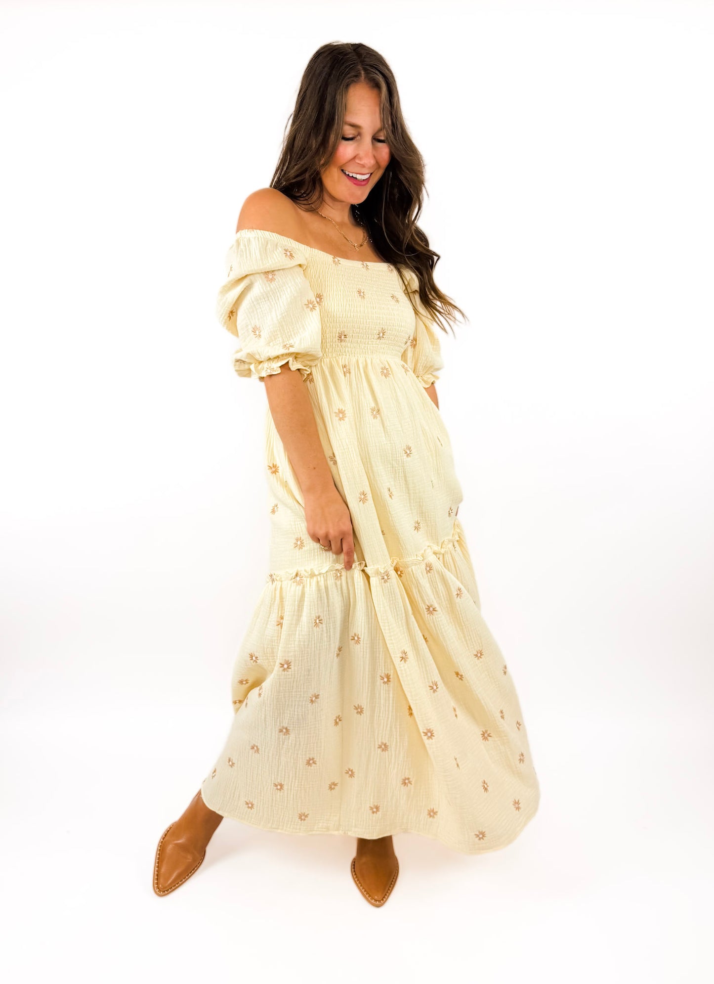 Daisy Dress (Beige) Flower Wild Daisy Dress (Beige) Flower Wild