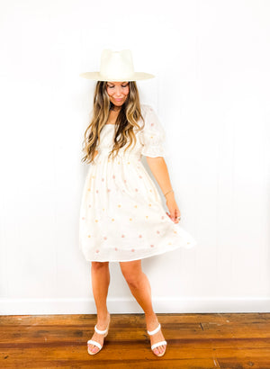 
                  
                    Daisy Dress ((cream))
                  
                