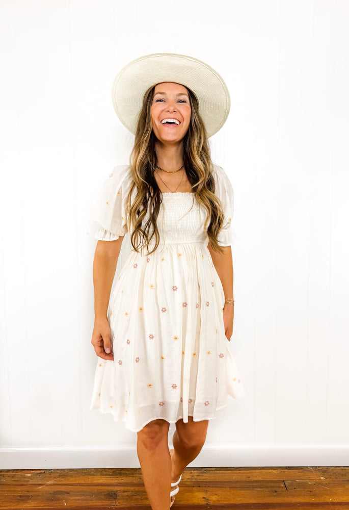 
                  
                    Daisy Dress ((cream))
                  
                