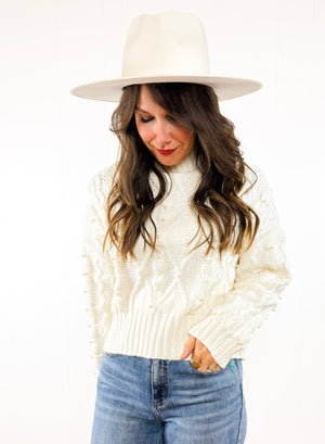 
                  
                    Pearl Sweater ((cream))
                  
                