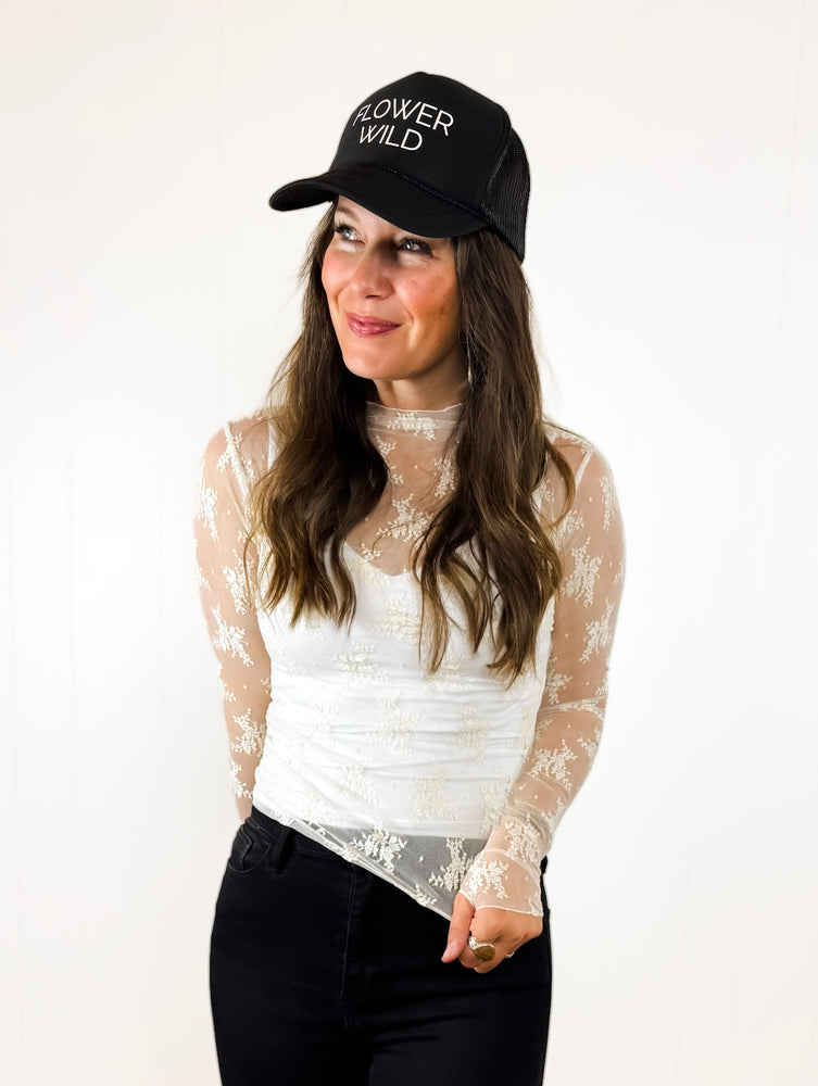 
                  
                    Lady Luxe Lace Layer ((Cream))
                  
                