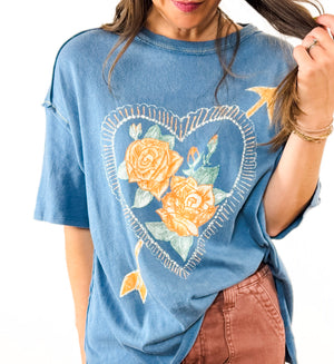 
                  
                    Love Rose Tee ((blue))
                  
                