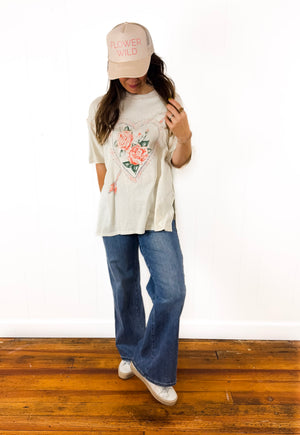 
                  
                    Love Rose Tee ((ivory))
                  
                