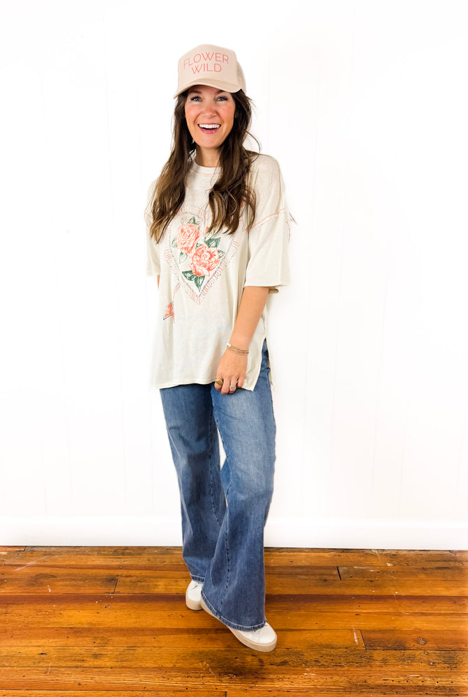 
                  
                    Love Rose Tee ((ivory))
                  
                