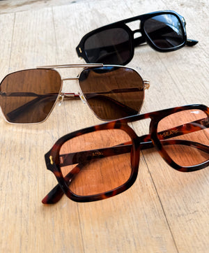 
                  
                    Royal Sunglasses ((tortoise shell))
                  
                