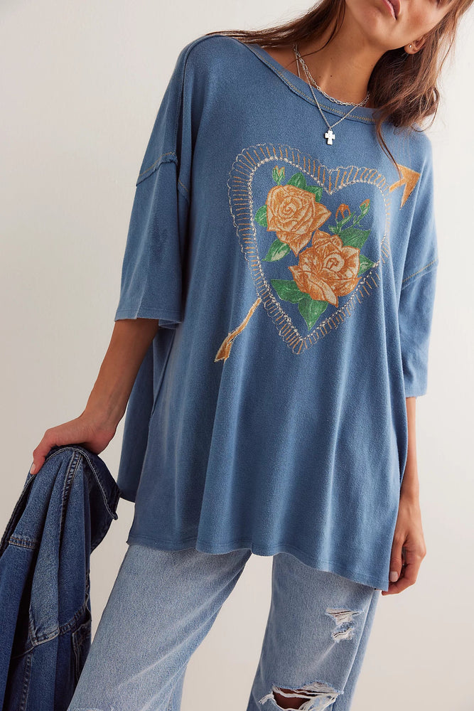 
                  
                    Love Rose Tee ((blue))
                  
                