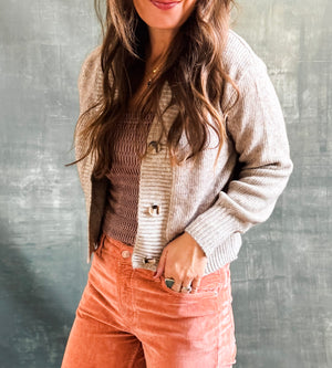 
                  
                    Manitou Cardigan (Oatmeal)
                  
                