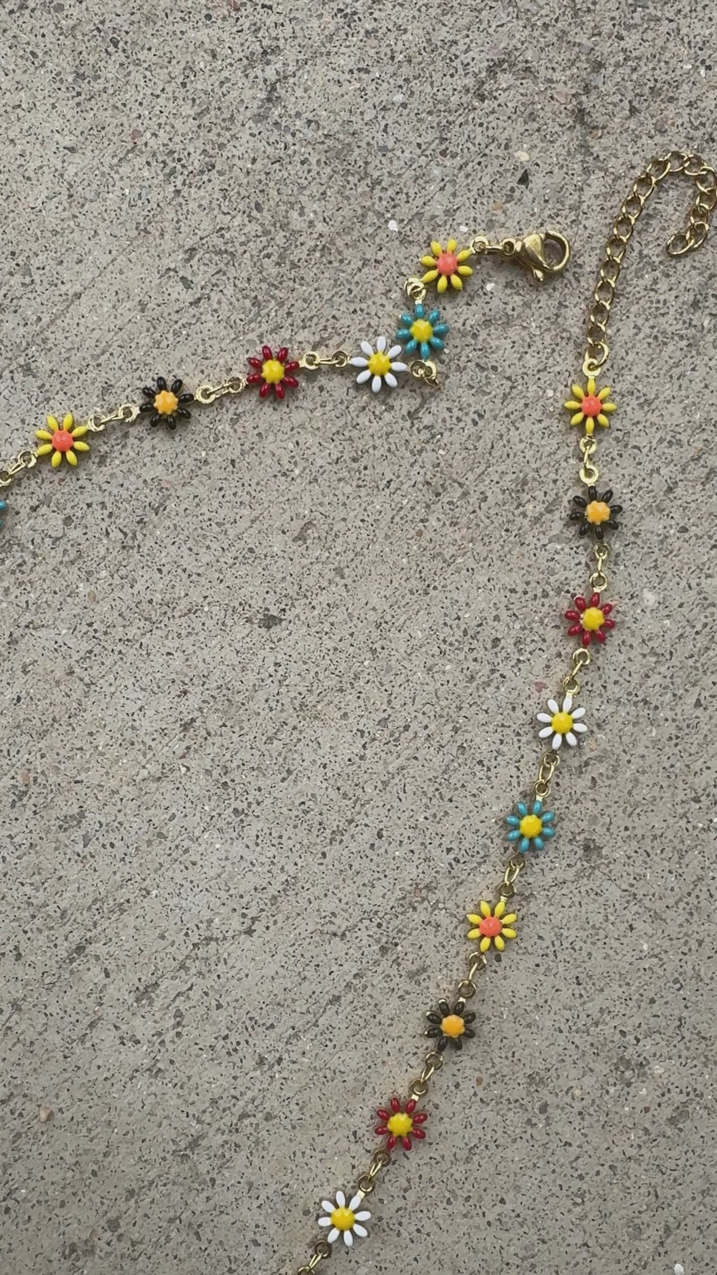Daisy Chain Necklace