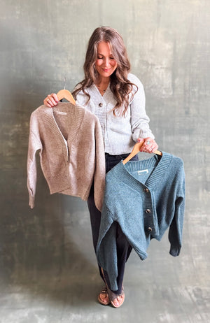 
                  
                    Manitou Cardigan (Oatmeal)
                  
                