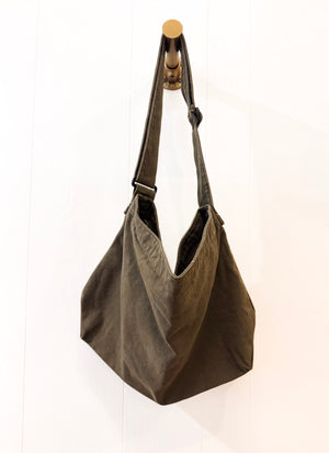 
                  
                    Wanderer Bag (Olive)
                  
                
