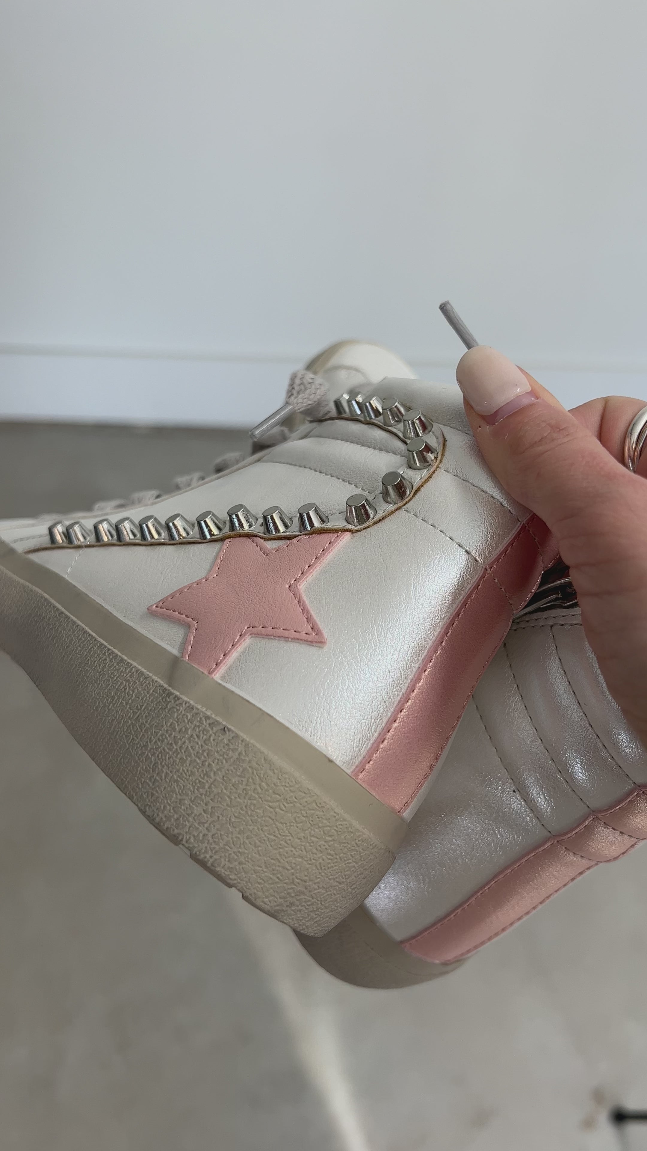 pearl ٩(๑❛ᴗ❛๑)۶pink Pearl Pink High-Top Star Sneaker – Flower Wild