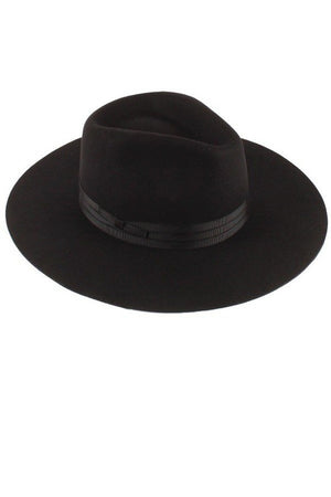 
                  
                    Alpenglow Hat ((onyx))
                  
                