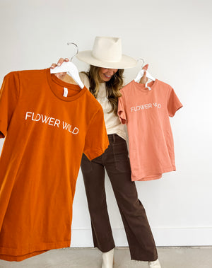 
                  
                    FLOWER WILD tee ((cream))
                  
                