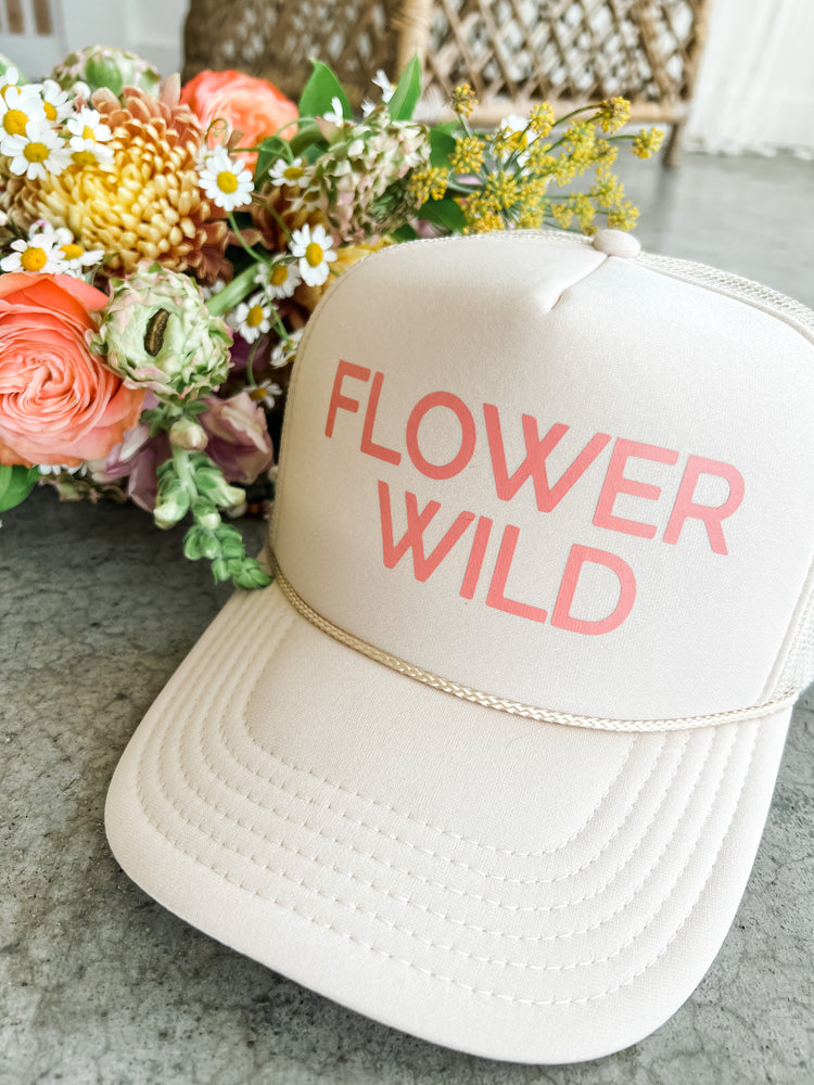 
                  
                    Flower Wild Trucker Hat ((khaki+peach)
                  
                