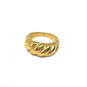 
                  
                    Croissant Ring
                  
                